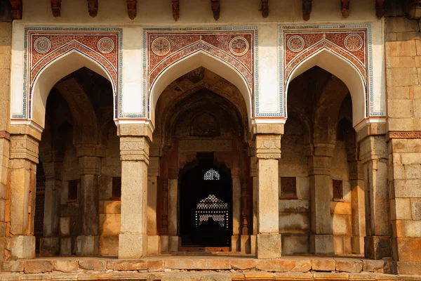 Ali Isa Khan tomb - India — Stock Photo, Image