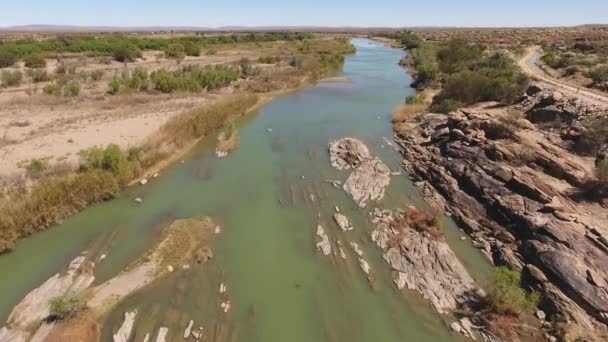 Вид с воздуха на реку Оранж - ЮАР — стоковое видео