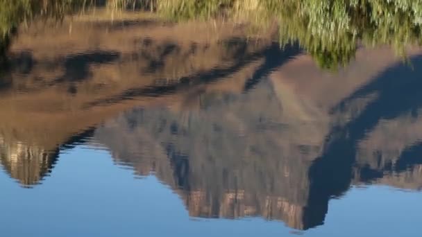 Mountain reflection — Stock Video