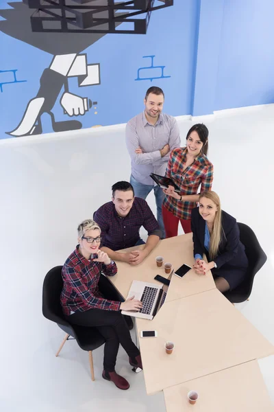 Luftaufnahme der Geschäftsleute-Gruppe bei einem Treffen — Stockfoto