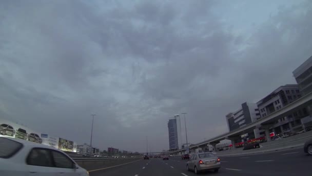 Dubai, moderna urbana upptagen staden street — Stockvideo