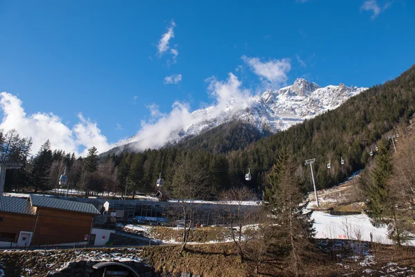 Alpes franceses paisagem de montanha — Fotografia de Stock