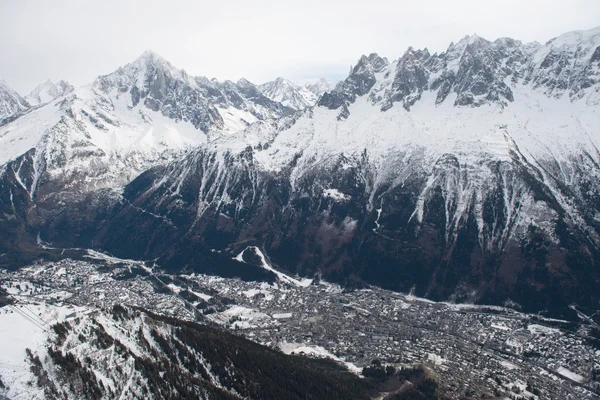 Alpes franceses paisagem de montanha — Fotografia de Stock