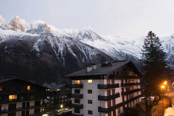 Alpes franceses paisaje de montaña — Foto de Stock