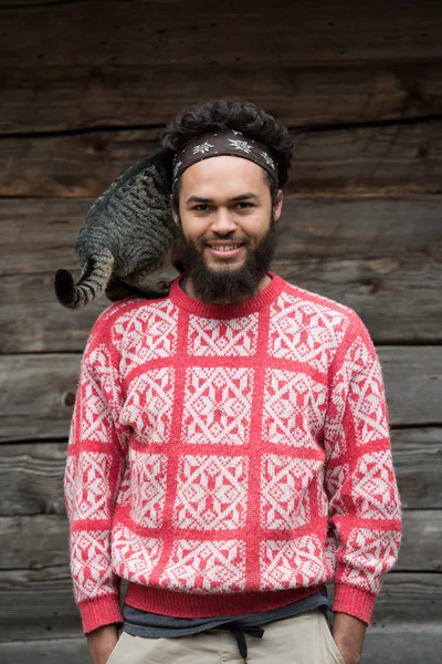 Retrato de homem e gato — Fotografia de Stock