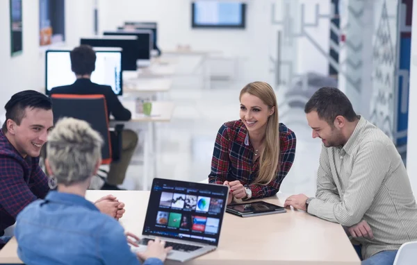 Startup business team on meeting at modern office — Stock Photo, Image