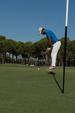 güneşli gün atış isabet golf oyuncu