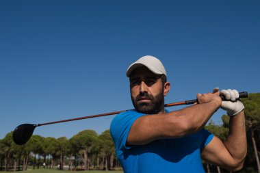 golf oyuncu atış isabet