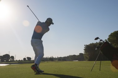 golf oyuncu atış isabet