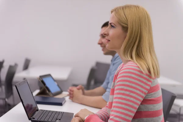 Studenten groep studie — Stockfoto