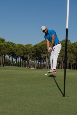 güneşli gün atış isabet golf oyuncu