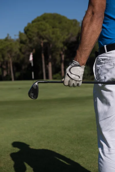 Jogador de golfe retrato de volta — Fotografia de Stock