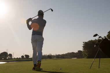 golf oyuncu atış isabet