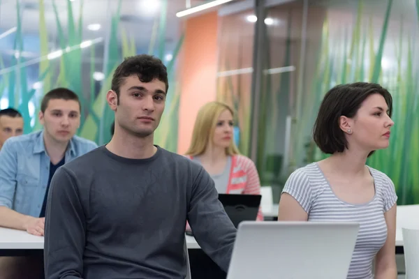 Grupo de estudantes estudo — Fotografia de Stock