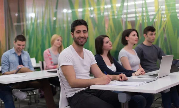 Studenten groep studie — Stockfoto