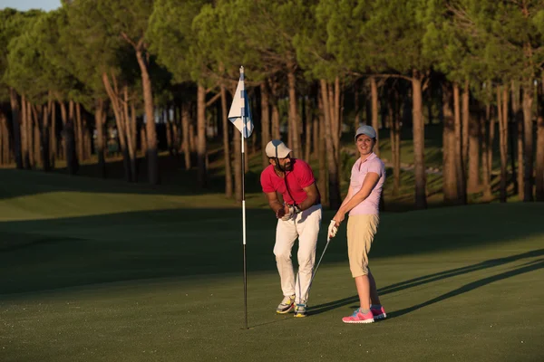 Um homem instruções de golfe — Fotografia de Stock