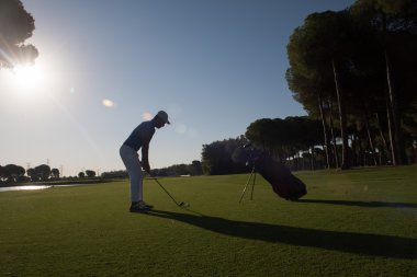 golf oyuncu atış isabet