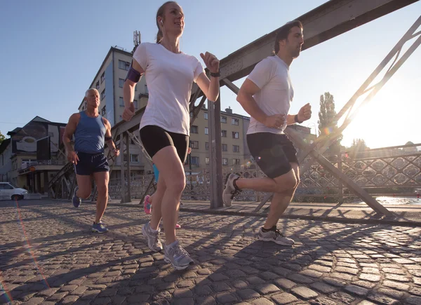 Mensen groep joggen — Stockfoto