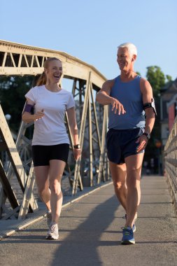 tebrik ve sabah egzersiz bitirmek mutlu