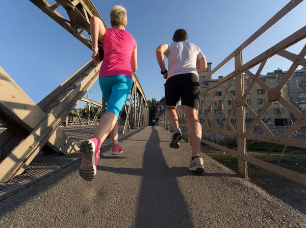 Sana coppia matura jogging — Foto Stock