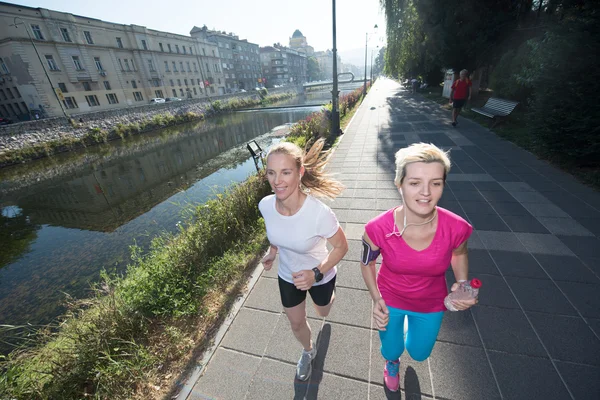 Femme amis jogging — Photo