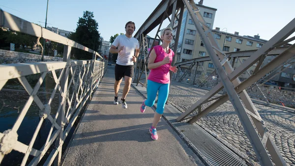 Healty ζευγάρι τζόκινγκ — Φωτογραφία Αρχείου