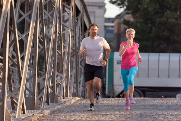 Maduro casal Jogging — Fotografia de Stock