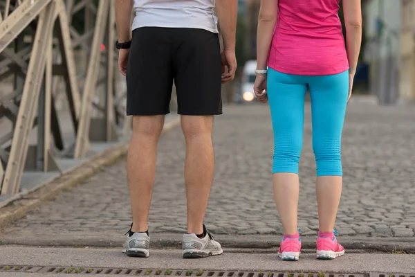 Äldre par jogging — Stockfoto