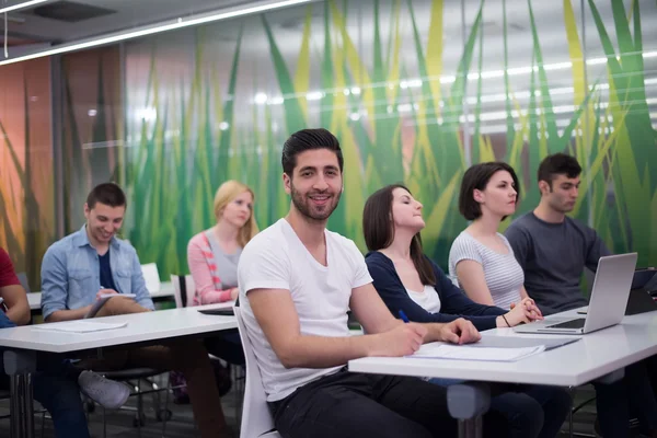 Studenten groep studie — Stockfoto