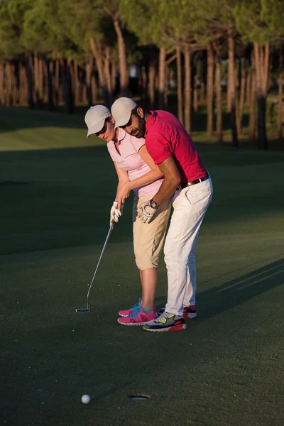 Een man golf instructies — Stockfoto