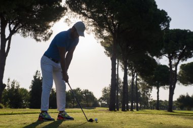 golf oyuncu atış isabet