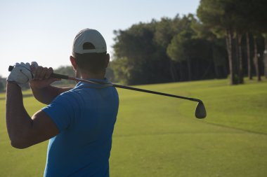 golf oyuncu atış isabet
