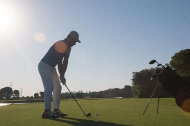 golf oyuncu atış isabet