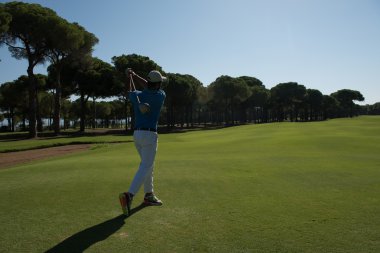 golf oyuncu atış isabet