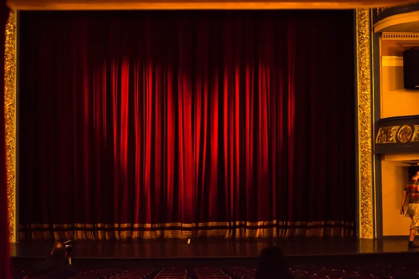 Palco cortina ou cortinas fundo vermelho — Fotografia de Stock