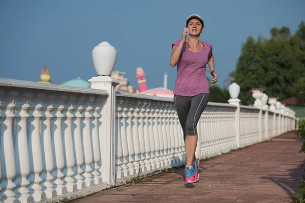 Sportovní žena jogging — Stock fotografie