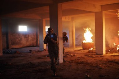 Hareketli şehir ortamında askeri birlikler