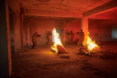 Hareketli şehir ortamında askeri birlikler