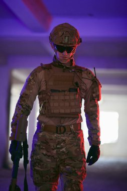 Kentsel çevrede modern savaş askeri