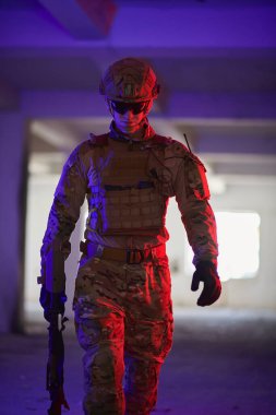 Kentsel çevrede modern savaş askeri