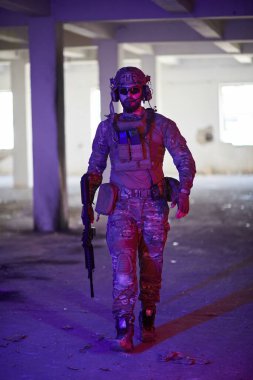 Kentsel çevrede modern savaş askeri