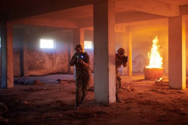 Hareketli şehir ortamında askeri birlikler