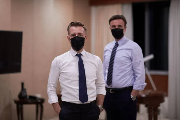 Corporate Business Team Indossa Crona Virus Maschera Protezione Mantenere Distanza — Foto Stock