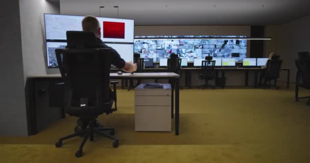 Conceito de segurança e vigilância modernas — Vídeo de Stock