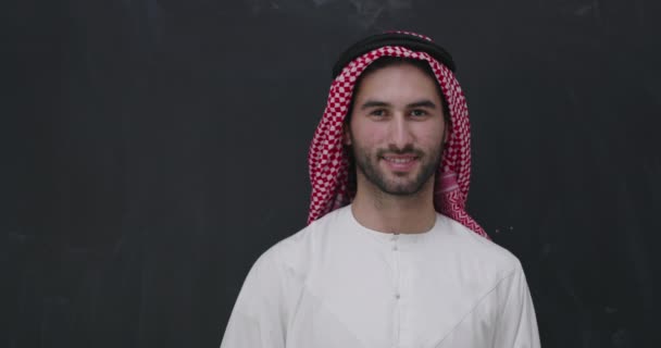 Portrait of Arab traditional Islam fashion — Stok Video