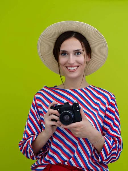 Ritratto Bella Fotografa Femminile Vicino Cheese Giovane Donna Sorridente Tenendo — Foto Stock