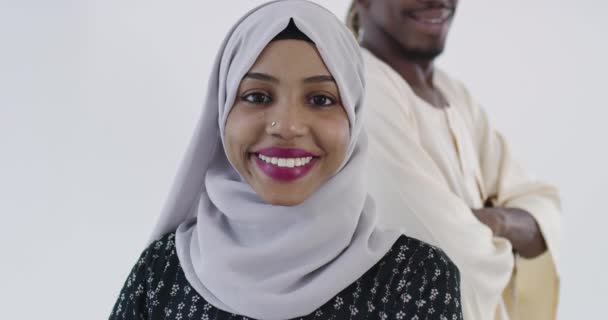 Portrait Black Muslim Couple White Backgorund — Stock Video