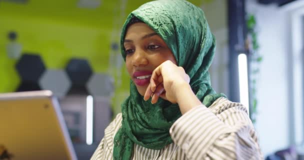 Happy African Muslim Girl Hijab Working Tablet Modern Open Space — Stok Video