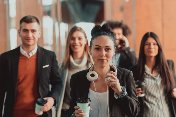 Een Groep Van Diverse Jonge Zakenmannen Een Pauze Van Het — Stockfoto