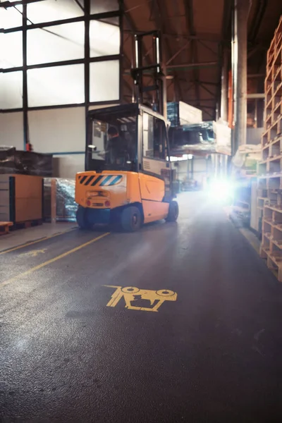 Carregador Empilhadeira Estaleiro Armazém Armazenamento Produtos Distribuição Entrega Logística Transporte — Fotografia de Stock